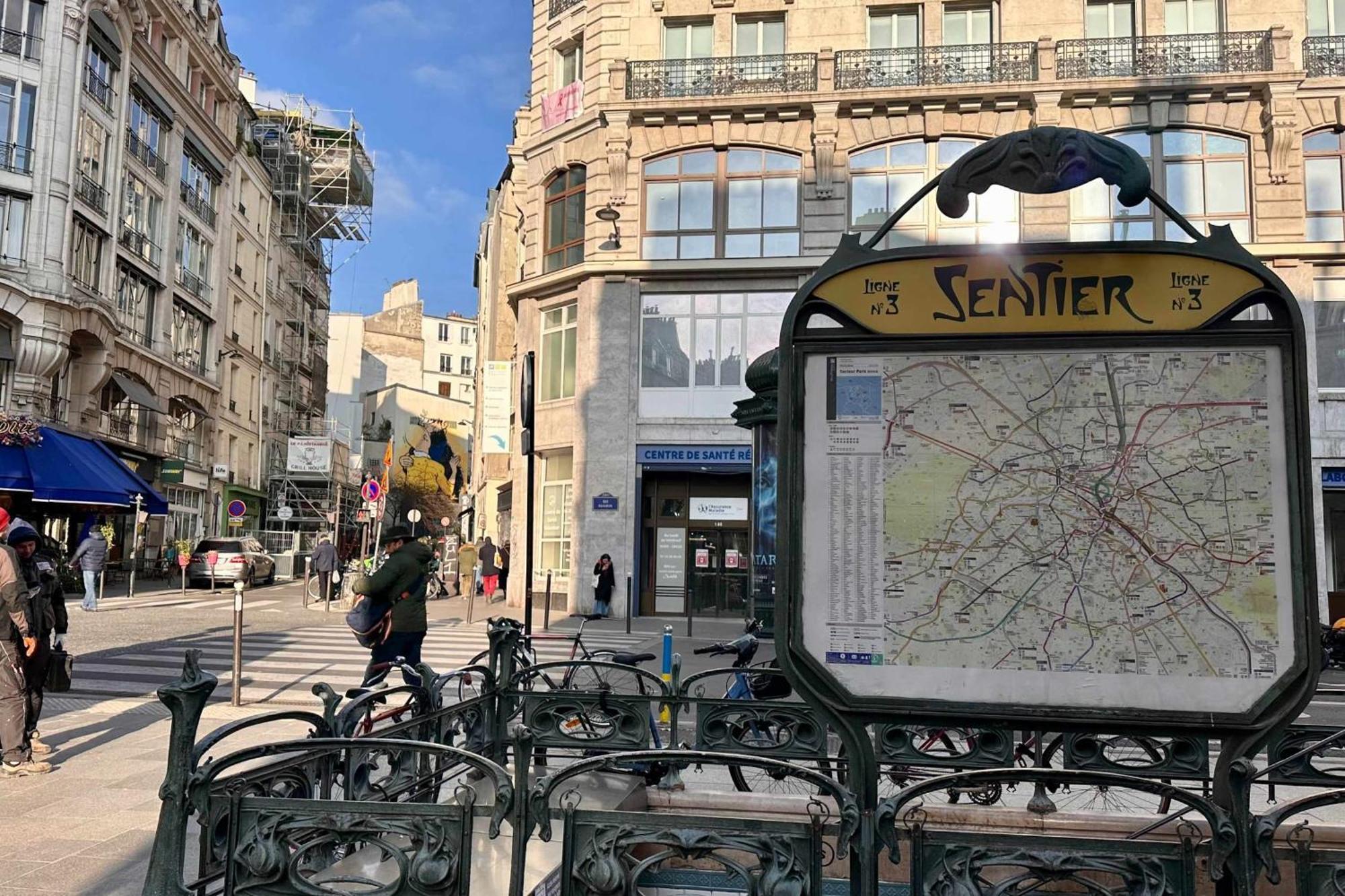 Ideally Located And Atypical Apartment In Paris Eksteriør bilde