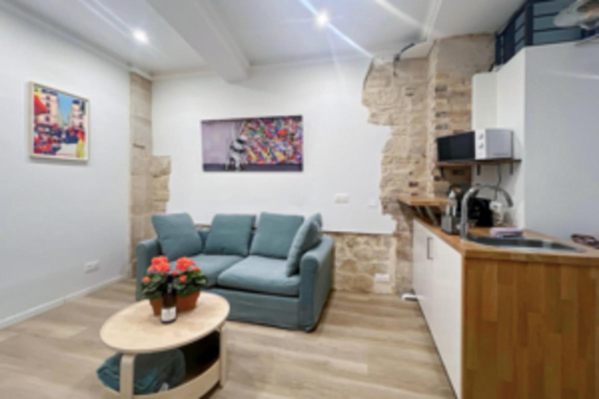 Ideally Located And Atypical Apartment In Paris Eksteriør bilde
