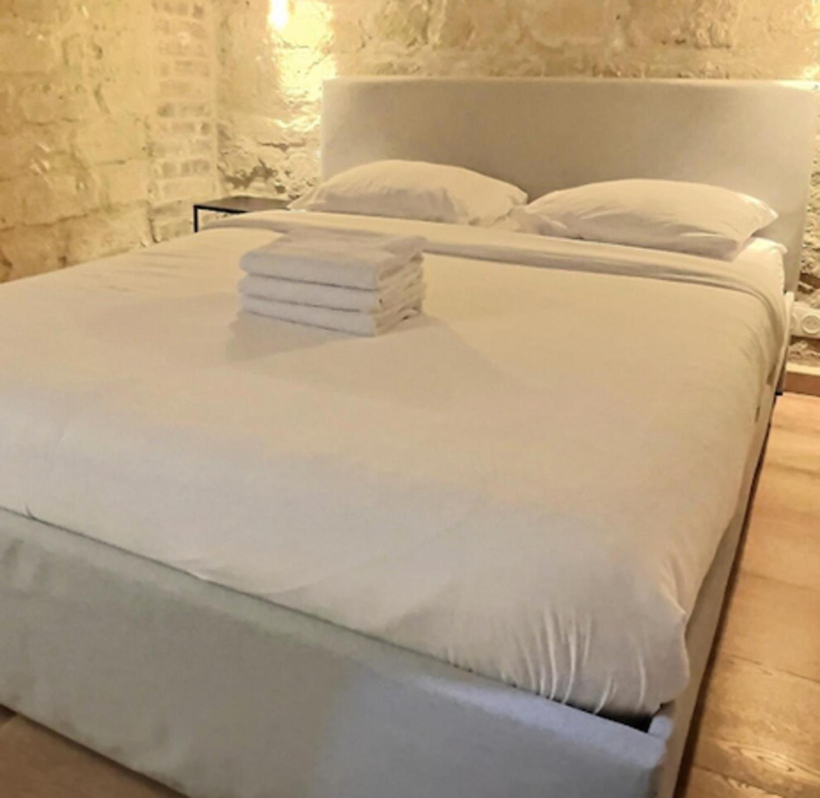 Ideally Located And Atypical Apartment In Paris Eksteriør bilde