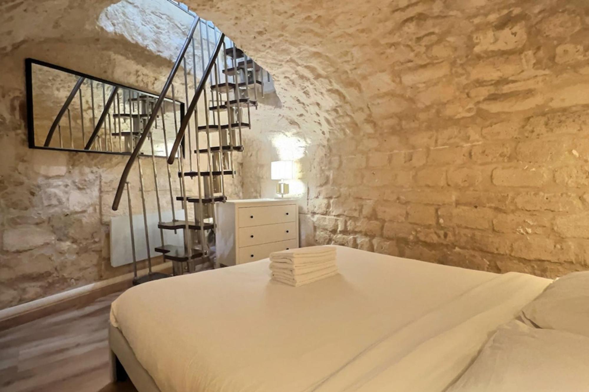 Ideally Located And Atypical Apartment In Paris Eksteriør bilde